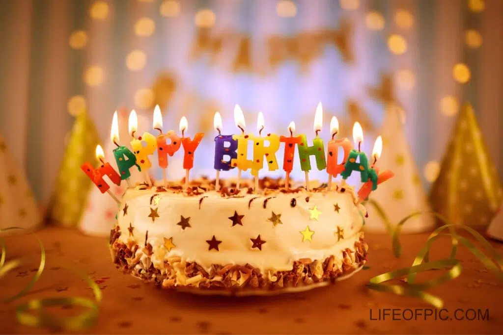 Happy birthday cake with candles - Free birthday cake images