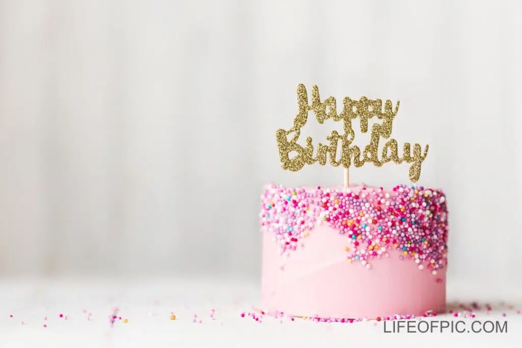 Pink Birthday cake with sparkly banner - Free birthday cake images