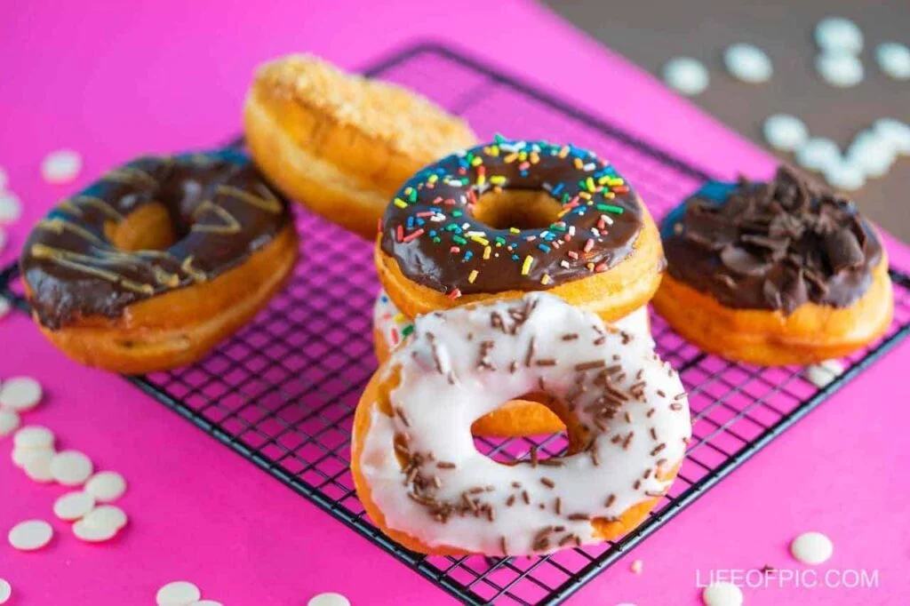 Donuts over a Screen - Donuts Images