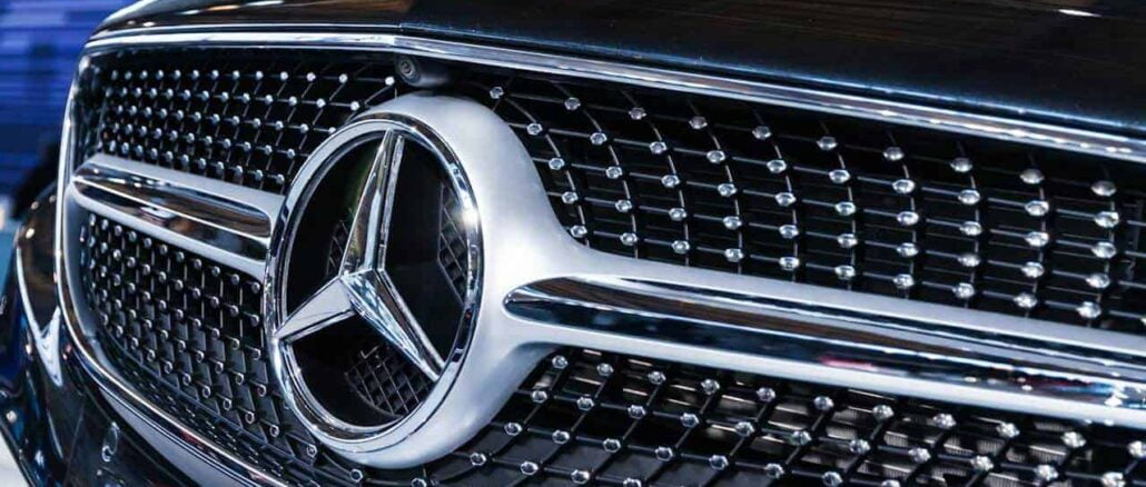 Photo of Mercedes-benz Grille Photo-of-Mercedes-benz-Grille